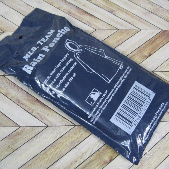 Cleveland Indians 3 Pc Lot Chief Wahoo Utility Gloves Rain Poncho Bottle Hugger - Picture 7 of 7